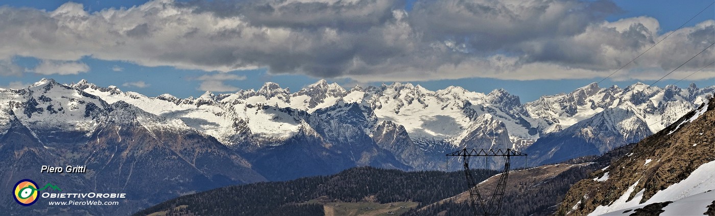 50 Zoom sulle Alpi Retiche dal Passo San Marco.jpg